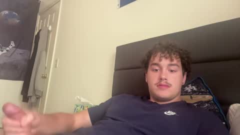 Snapshot of mrween chatting on 09/21/25, 07:37 mrween online show from 09/21/25, 07:37