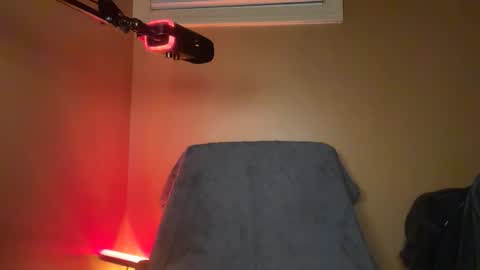 Snapshot of mryorkxxx chatting on 02/11/26, 12:15 Mr. York online show from 02/11/26, 12:15