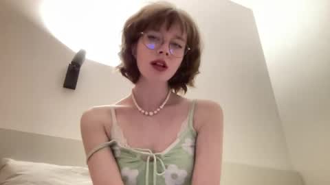 Snapshot of ms_christiana chatting on 05/19/26, 09:10 ms_christiana online show from 05/19/26, 09:10