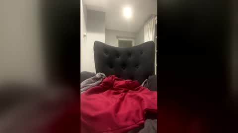Snapshot of ms_discreet chatting on 06/24/26, 02:54 ms_discreet online show from 06/24/26, 02:54