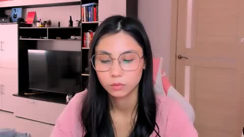 Snapshot of ms_emily_ chatting on 05/30/26, 09:50 ms_emily_ online show from 05/30/26, 09:50