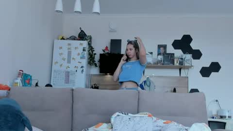 Snapshot of ms_foryou chatting on 06/04/26, 03:45 Ms ForYOU online show from 06/04/26, 03:45