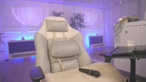 Snapshot of ms_lawless chatting on 03/07/25, 03:40 Samantha online show from 03/07/25, 03:40