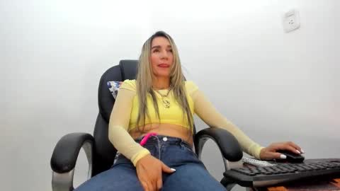 ms_lunarose online show from 02/04/26, 11:53