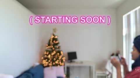 Snapshot of ms_mochii chatting on 06/13/26, 05:33 R o r i SnapChat heyroriv2 wednesday - sunday Noon oclock mountain - 5pm mountain online show from 06/13/26, 05:33