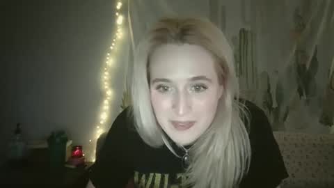 msclairewhatever online show from 09/30/25, 04:17