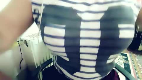 Snapshot of msedefm chatting on 10/21/25, 06:08 msedefm online show from 10/21/25, 06:08