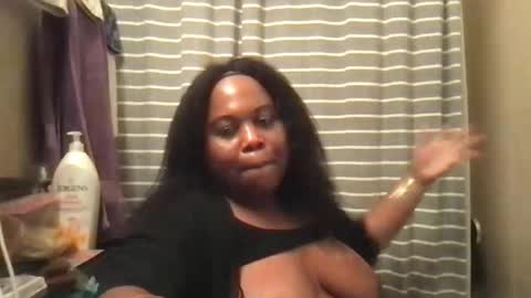 Snapshot of msjonemillion chatting on 01/07/25, 04:08 Chocolate Candy Stick online show from 01/07/25, 04:08