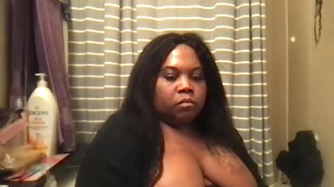 Snapshot of msjonemillion chatting on 01/14/25, 12:43 Chocolate Candy Stick online show from 01/14/25, 12:43