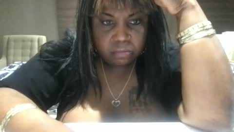 Snapshot of msjonemillion chatting on 03/06/25, 02:51 Chocolate Candy Stick online show from 03/06/25, 02:51