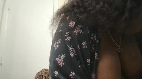 Snapshot of msjonemillion chatting on 09/16/25, 07:26 Chocolate Candy Stick online show from 09/16/25, 07:26