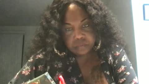 Snapshot of msjonemillion chatting on 10/27/25, 11:20 Chocolate Candy Stick online show from 10/27/25, 11:20