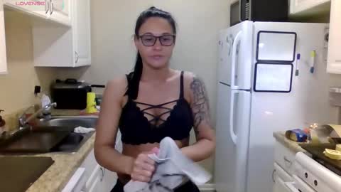 Snapshot of mskinkypunishur chatting on 10/02/25, 01:18 mskinkypunishur online show from 10/02/25, 01:18