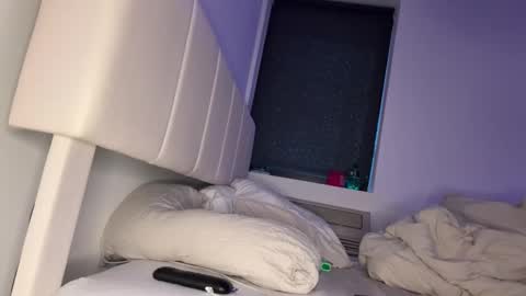 mskitty000 online show from 02/13/26, 10:06