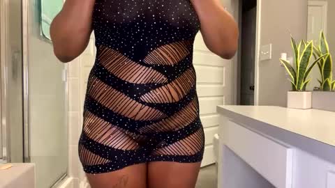 Ms. LOYALTY  online show from 10/02/25, 03:13