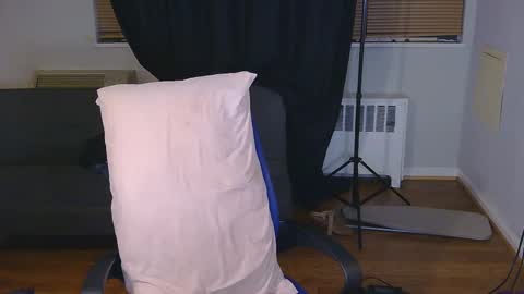 Merlin Mystique online show from 10/17/25, 02:37