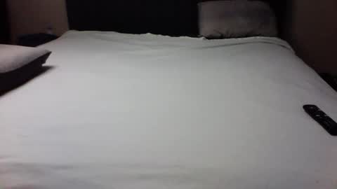 msmith810 online show from 11/23/25, 06:24