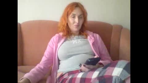 Snapshot of mss_angela chatting on 10/22/25, 11:32 Mss Angela online show from 10/22/25, 11:32