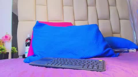 FERNANDA 3 online show from 04/23/26, 03:08