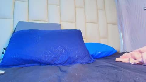 FERNANDA 3 online show from 04/24/26, 03:20