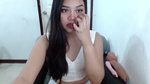 Olivia online show from 03/19/26, 08:35