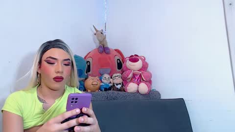 Snapshot of msspenelopedick chatting on 12/05/24, 12:44 Aaron  And Alex online show from 12/05/24, 12:44