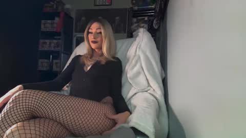 MsVioletx online show from 03/19/26, 06:56