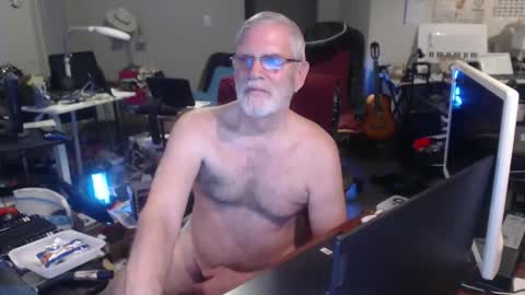 Snapshot of mt2much chatting on 10/06/25, 06:11 mt2much online show from 10/06/25, 06:11