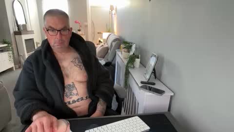 Snapshot of mtb1697 chatting on 10/09/25, 09:29 mtb1697 online show from 10/09/25, 09:29