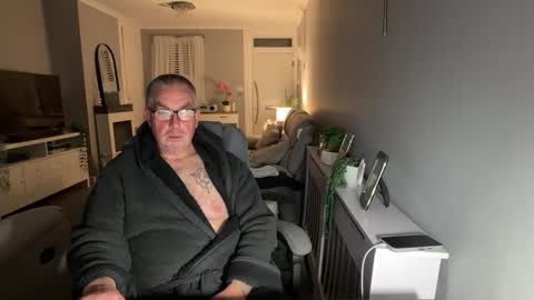 Snapshot of mtb1697 chatting on 10/12/25, 10:53 mtb1697 online show from 10/12/25, 10:53