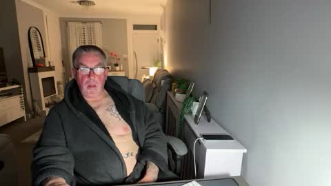 Snapshot of mtb1697 chatting on 11/01/25, 11:40 mtb1697 online show from 11/01/25, 11:40