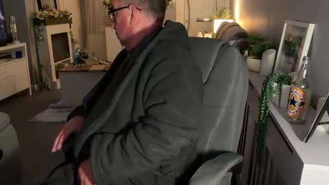 mtb1697 online show from 03/15/26, 08:37