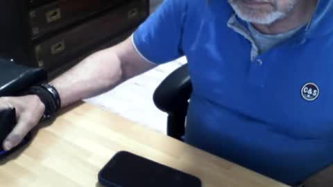 Snapshot of mtwpaul chatting on 05/18/26, 04:02 mtwpaul online show from 05/18/26, 04:02
