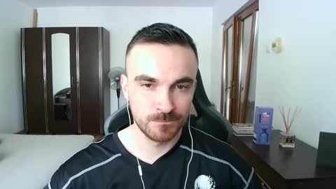 Victor online show from 04/07/26, 12:05