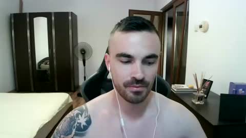Snapshot of mu5clemania chatting on 07/20/26, 05:37 Victor online show from 07/20/26, 05:37