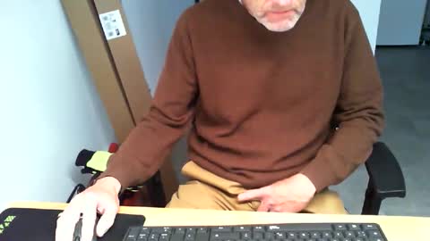 mucfag online show from 10/21/25, 04:08