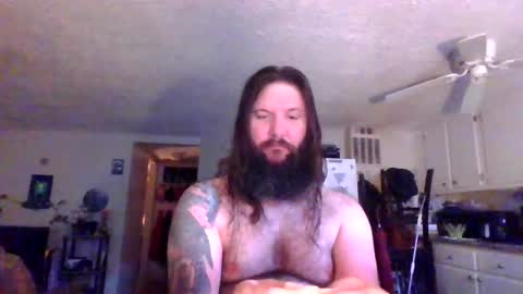 Snapshot of mudge chatting on 07/05/26, 10:50 Mudge online show from 07/05/26, 10:50