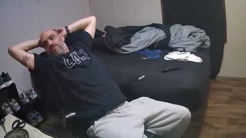 Muffdiver online show from 02/21/26, 02:23