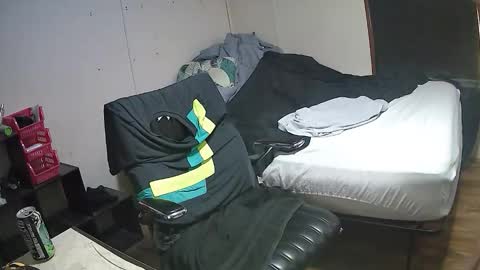 Muffdiver online show from 04/05/26, 02:47