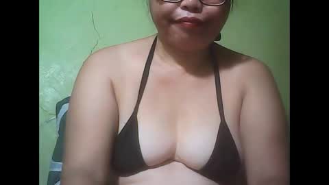 muffy_bunny online show from 09/15/25, 08:36