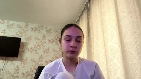 Tia online show from 04/30/26, 08:09