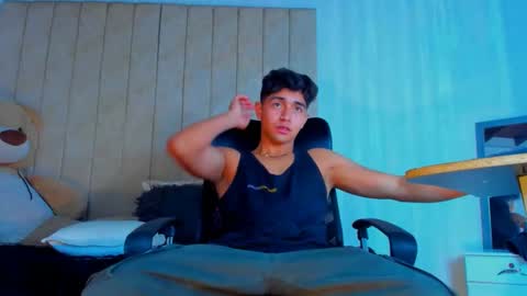 muichiro tokito1 online show from 02/02/25, 03:54