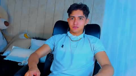 muichiro tokito1 online show from 02/04/25, 03:11