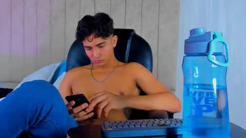 muichiro tokito1 online show from 03/02/25, 04:17