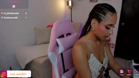 Snapshot of mulata_ch chatting on 09/27/25, 12:59 HEY GUYS IF YOU LIKE SEXY SHOW YOU ARE IN THE CORRECT PLACE CU WENESDAY PVT OPEN   TRANSMISSION TIME 5 PM - 10 PM COLOMBIA online show from 09/27/25, 12:59