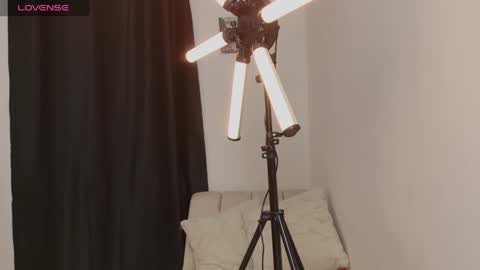 Snapshot of mulata_ch chatting on 05/06/26, 01:47 HEY GUYS IF YOU LIKE SEXY SHOW YOU ARE IN THE CORRECT PLACE CU WENESDAY PVT OPEN TRANSMISSION TIME 5 PM - 10 PM COLOMBIA online show from 05/06/26, 01:47