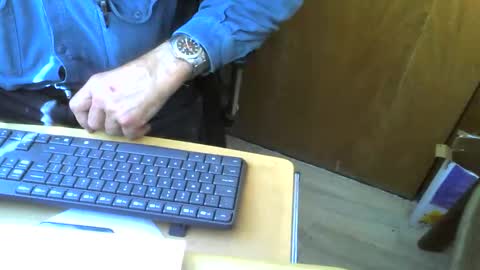 Snapshot of muller520 chatting on 05/19/26, 12:33 muller520 online show from 05/19/26, 12:33