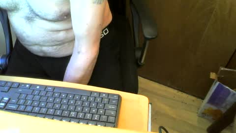 Snapshot of muller520 chatting on 06/28/26, 04:07 muller520 online show from 06/28/26, 04:07