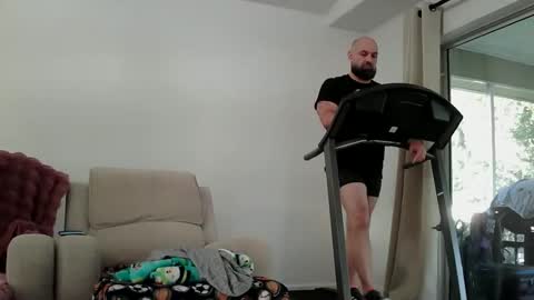 Snapshot of munchies420 chatting on 04/20/26, 11:46 Bearded online show from 04/20/26, 11:46