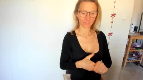 LOVELY JULIA  Peter DAY online show from 03/24/26, 08:41